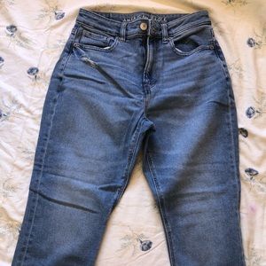 American Eagle Stretch Mom Jeans X-Short, size 2